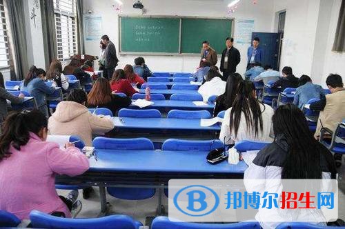 四川2021年护理学校读几年