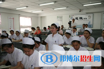 四川2021年护理学校是什么学历
