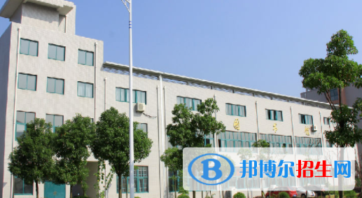 安徽安庆技师学院2021年学费、收费多少