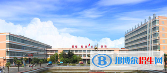 安徽淮北煤电技师学院地址在哪里