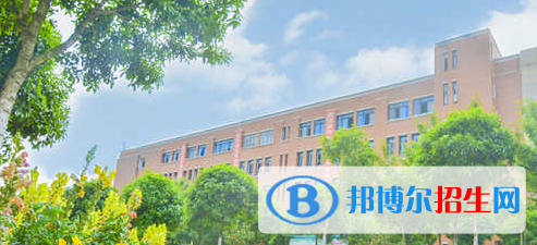 成都2021年中专是不是高中