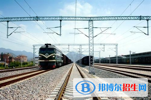 重庆2022年铁路学校和幼师哪个好