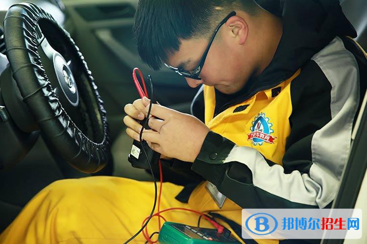 广州2021年汽修学校都有什么专业适合男生