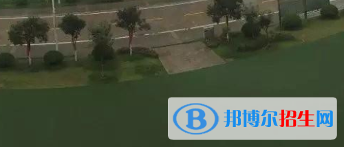 成都2021年女生学护理学校