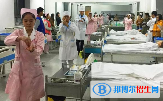 邢台2021年卫校学费多少
