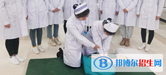 成都2021年护理学校干什么的