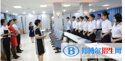兰州2021年男孩子中专学什么专业好找工作