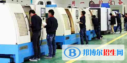 兰州2021年男孩子中专学什么专业好