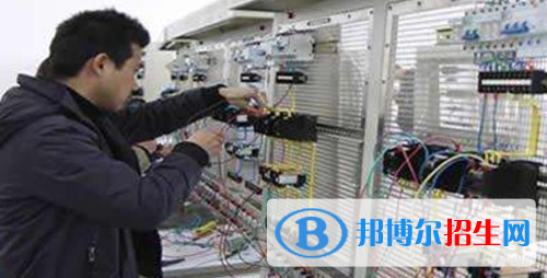 兰州2021年男生中专学什么好