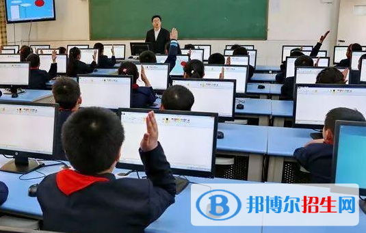 浙江2021年去计算机学校学什么专业好
