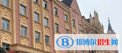 成都2021年初中生读什么护理学校好