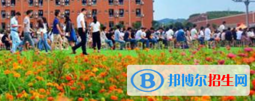 成都2021年男生读什么护理学校