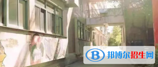 成都2021年女生读什么护理学校好
