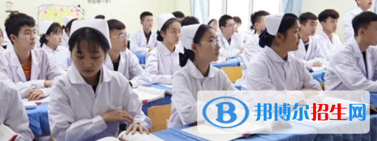 成都2021年护理学校的专业有哪些