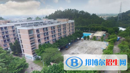 贵州2021年大专好还是中专好