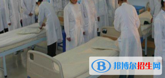 成都2021年读护理学校有前途吗