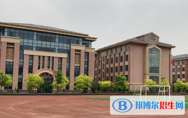 石家庄2021年女生读什么中专学校
