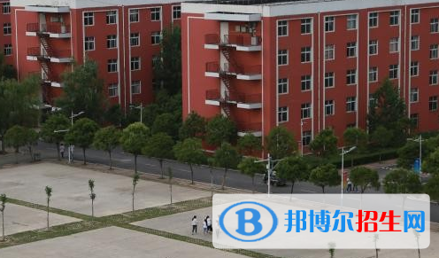 贵州女生读什么中专学校