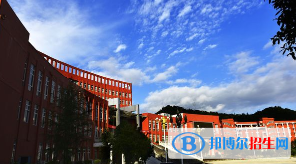 石家庄2021年中专女生学什么专业