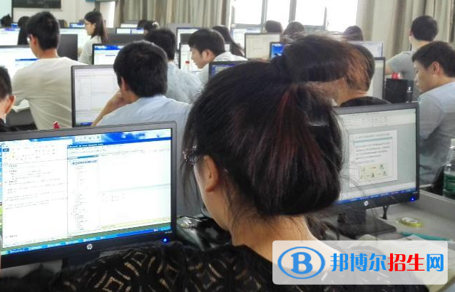杭州2021年计算机学校和中专有哪些区别