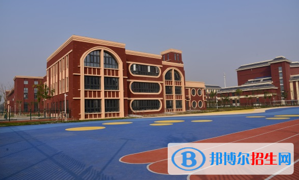 石家庄2021年中专好还是职高好