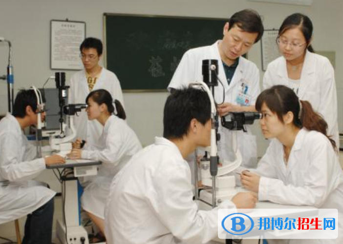 铜川2021年初中生女生读什么卫校好