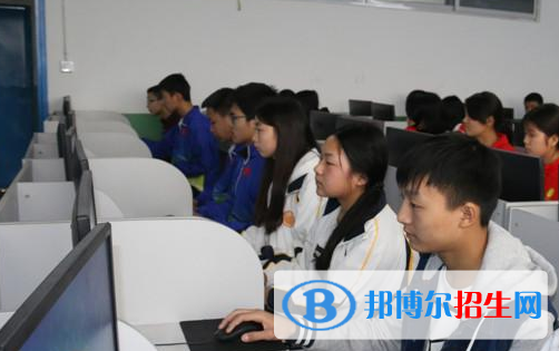 杭州2021年计算机学校好找工作吗