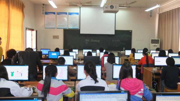 南京2021年女孩子上什么中专好