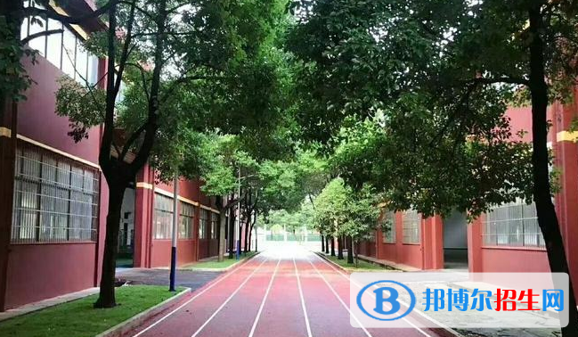 石家庄2021年中专与高中的区别