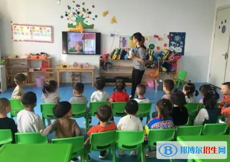 贵州2021年在幼师学校学什么专业好