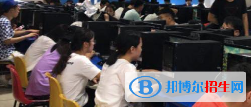 四川2022年女生读计算机学校好不好