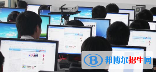四川2022年男生上计算机学校学什么好