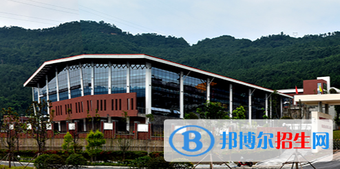 四川2022年女生读什么计算机学校好