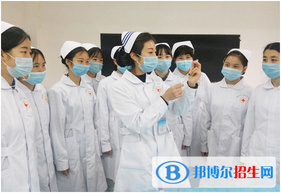 四川2022年初中毕业报什么中专学校好
