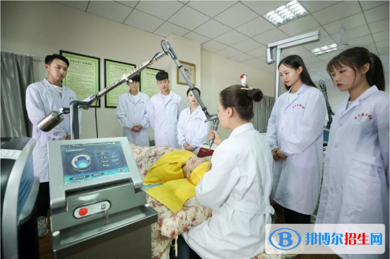四川2022年女生中专读什么专业好