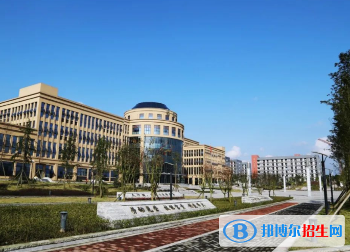 重庆2022年以电子商务学校为王牌专业的大专学校有哪些