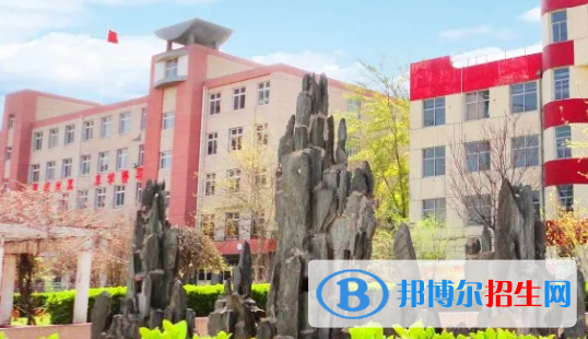 贵州2022年大专和中专是什么意思