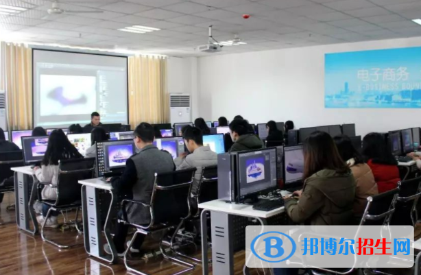 重庆2022年初中生学电子商务学校怎样
