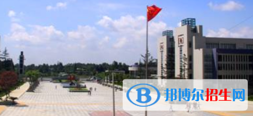 成都2022年哪些大专学校的计算机学校好