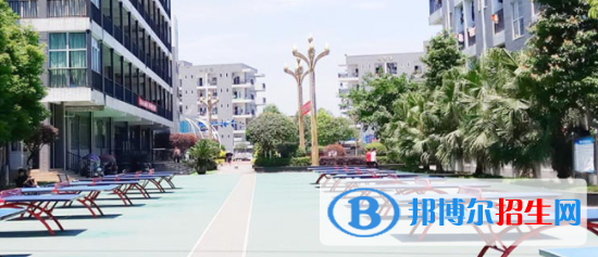 成都2022年400分能上计算机学校吗