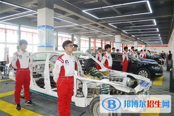 四川2022年男生上什么中专学校好