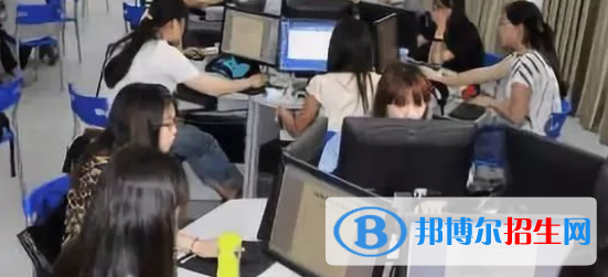 成都2022年女生学计算机学校好找工作吗