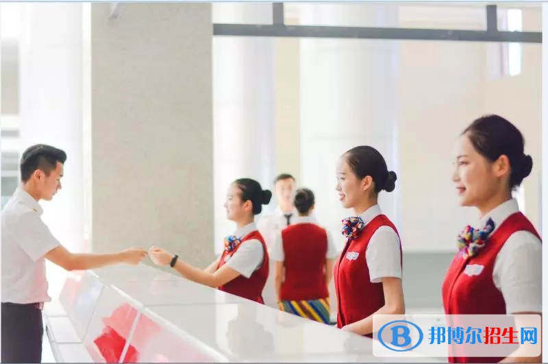 兰州2022年女生上什么航空服务学校比较好