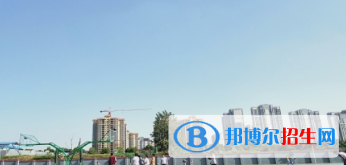 成都2022年读计算机学校学什么技术好