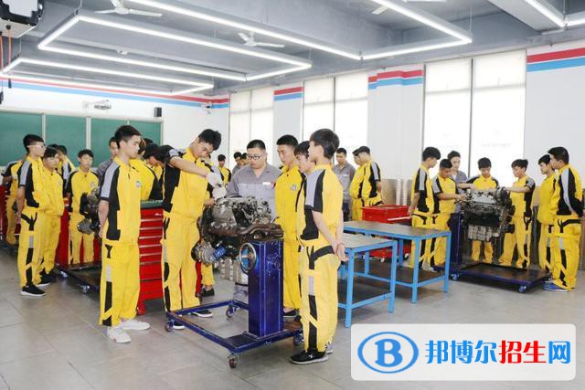 四川2022年初中生报什么汽修学校最好