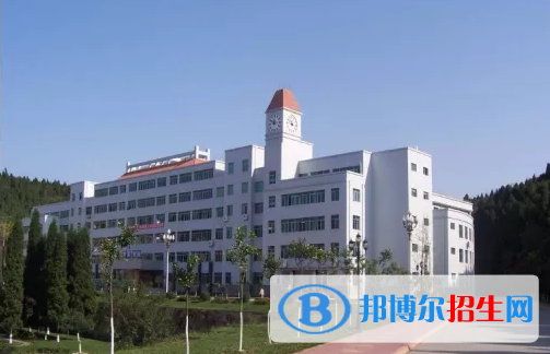 四川2022年男孩子上什么中专好