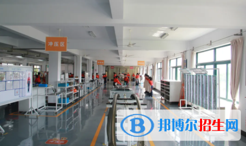 浙江豪情汽车工业学校专业