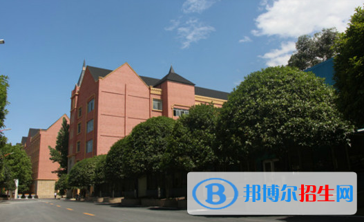 四川2022年初中生报什么汽修学校