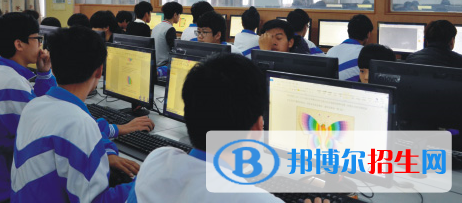 成都2022年计算机学校有什么专业适合男生