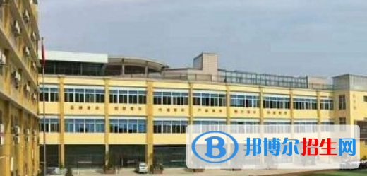 成都棠湖科学技术学校2022年学费、收费多少